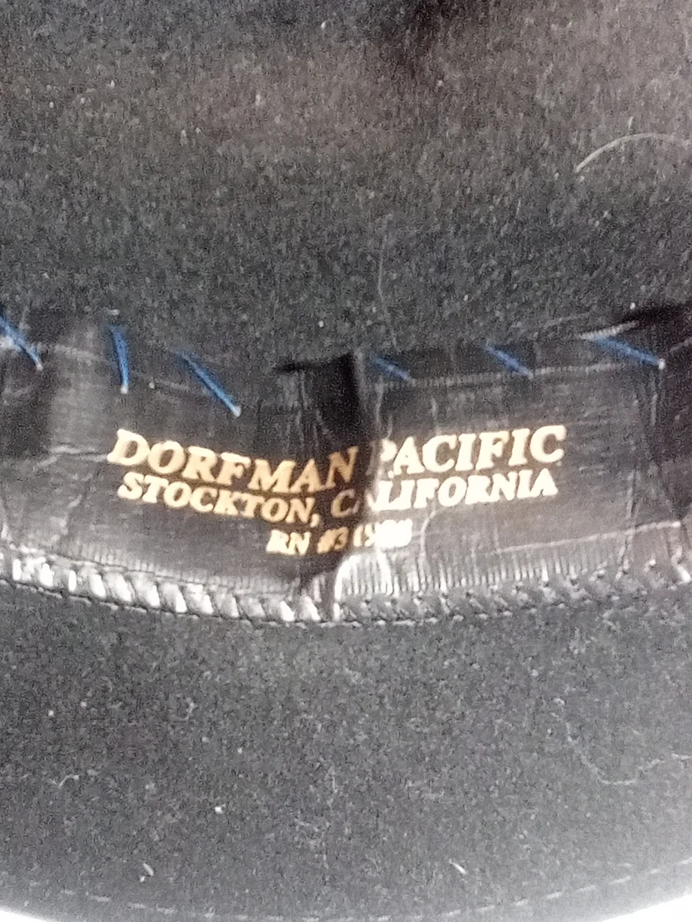 Vintage 1988's Dorfman Pacific Black Solid Fedora Hat for Men Size 8  Feather